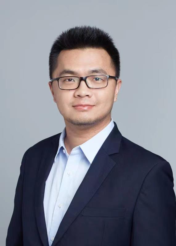 刘亮.jpg